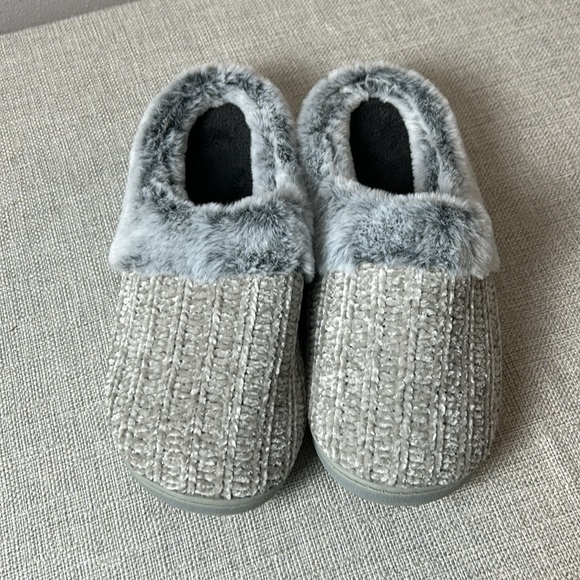 Evshine Warm Knit House Slippers Chenille Slippers Memory Foam Outdoor Soles sz9 - Picture 3 of 11